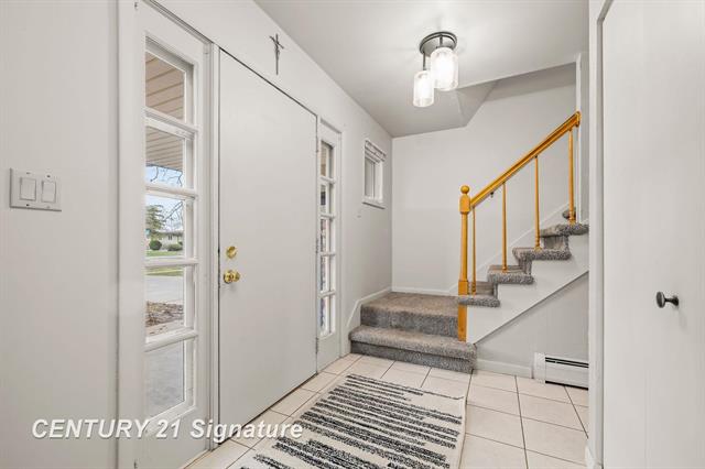 Builiding view five for 5287 Weiss, Saginaw, MI. 48603