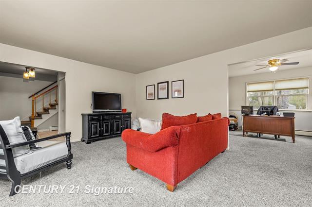 Builiding view four for 5287 Weiss, Saginaw, MI. 48603