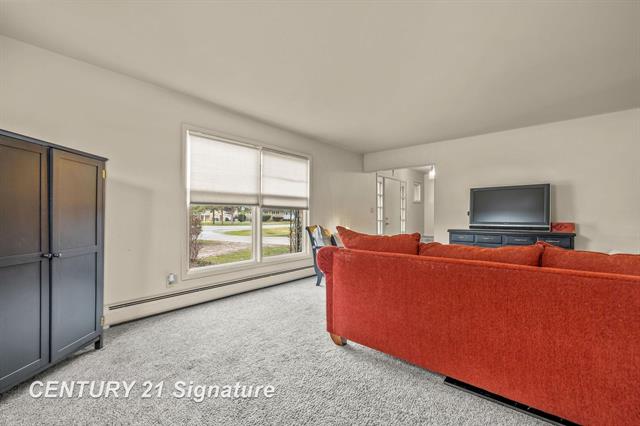 Builiding view three for 5287 Weiss, Saginaw, MI. 48603