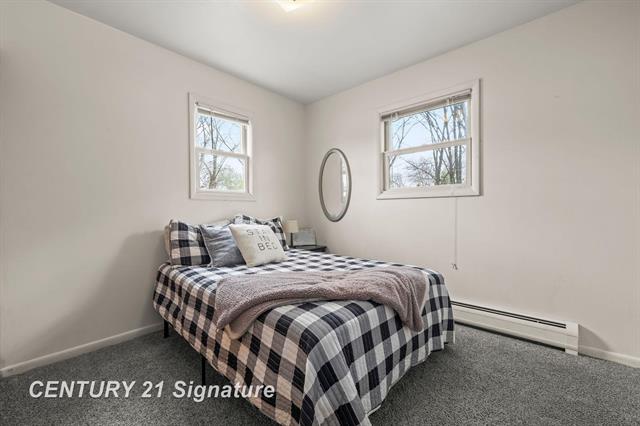 Builiding view twenty one for 5287 Weiss, Saginaw, MI. 48603