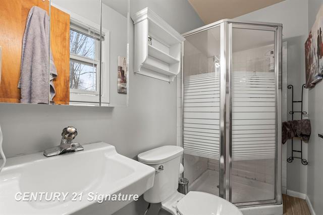 Builiding view twenty six for 5287 Weiss, Saginaw, MI. 48603