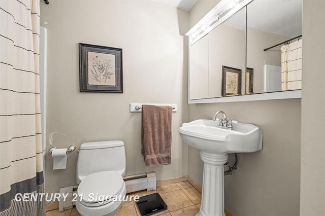 Builiding view twenty three for 5287 Weiss, Saginaw, MI. 48603