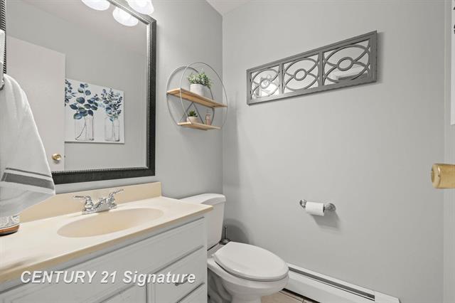 Builiding view twenty for 5287 Weiss, Saginaw, MI. 48603