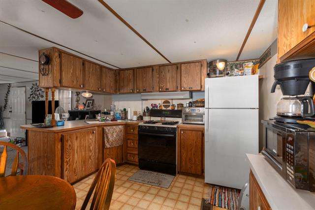 Builiding view eight for 8779 Country View, Sparta, MI. 49345