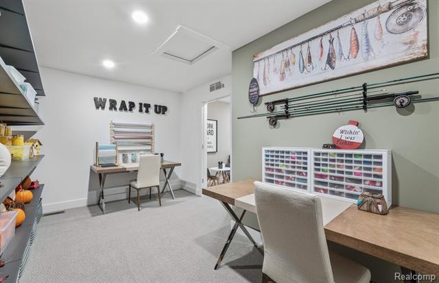 Builiding view twenty for 3036 Sheffield, Clarkston, MI. 48346