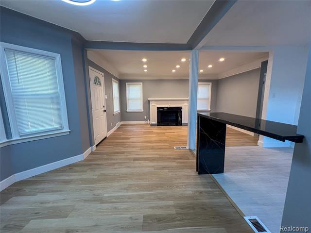 Builiding view four for 19134 Montrose, Detroit, MI. 48235