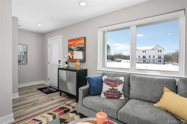 Builiding view five for 822 Huntley Lane, Troy, MI. 48085