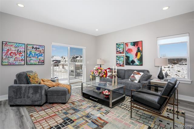 Builiding view fourteen for 822 Huntley Lane, Troy, MI. 48085