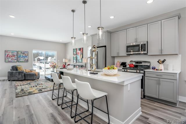 Builiding view thirteen for 822 Huntley Lane, Troy, MI. 48085