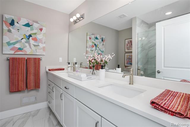 Builiding view twenty five for 822 Huntley Lane, Troy, MI. 48085