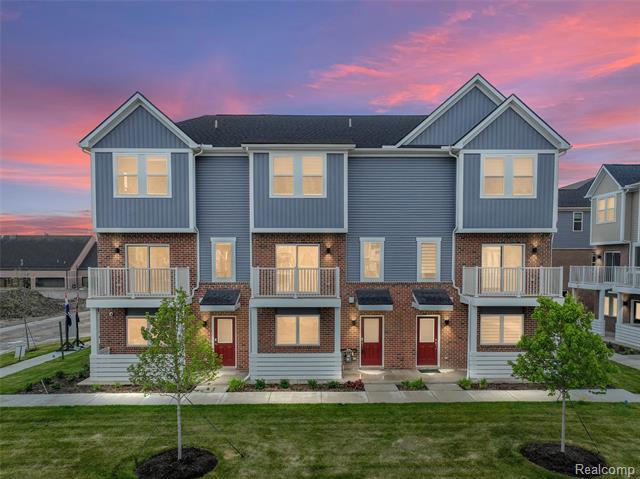 front view for 822 Huntley Lane, Troy, Mi. 48085