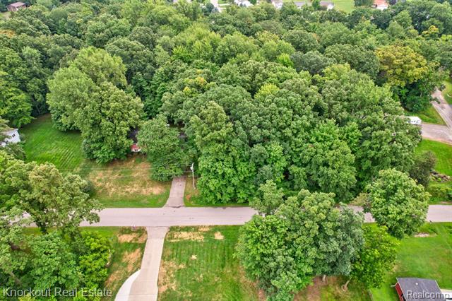 Builiding view forty two for 4861 Dorothy, Vassar, MI. 48768