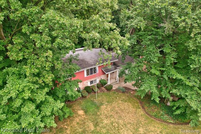 Builiding view forty for 4861 Dorothy, Vassar, MI. 48768