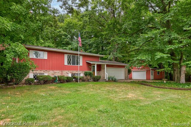 Builiding view one for 4861 Dorothy, Vassar, MI. 48768