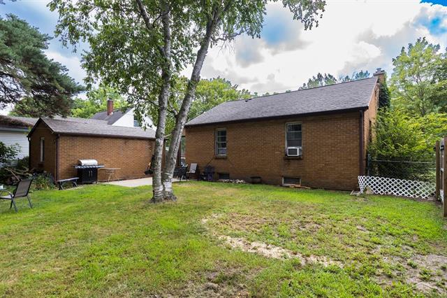 Builiding view twenty four for 515 Ashman, Midland, MI. 48642