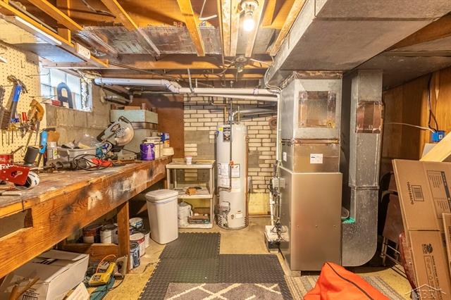 Builiding view twenty two for 515 Ashman, Midland, MI. 48642