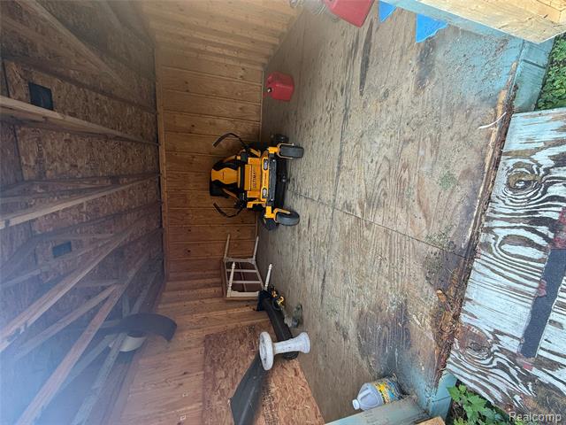 Builiding view five for 3176 Fisher, Bay City, MI. 48706