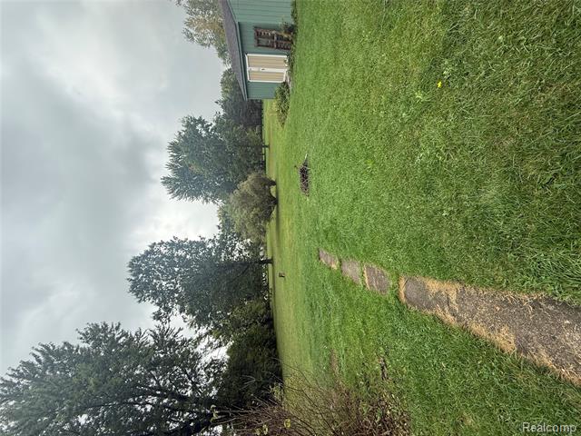 Builiding view four for 3176 Fisher, Bay City, MI. 48706