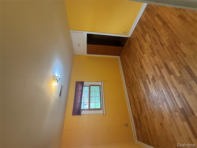 Builiding view fourteen for 3176 Fisher, Bay City, MI. 48706