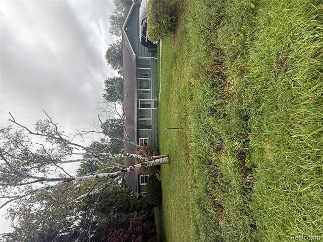 Builiding view one for 3176 Fisher, Bay City, MI. 48706