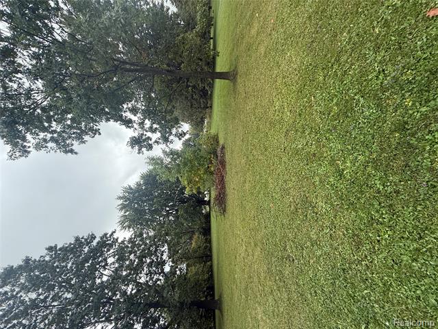 Builiding view twenty seven for 3176 Fisher, Bay City, MI. 48706