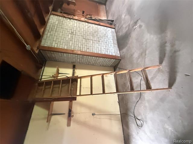 Builiding view twenty three for 3176 Fisher, Bay City, MI. 48706