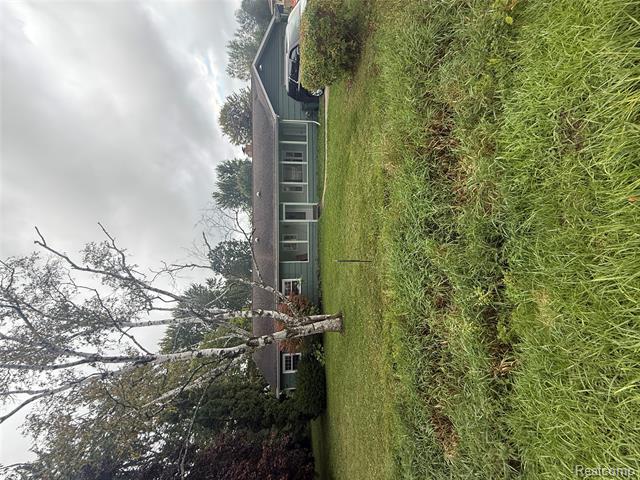 Builiding view twenty two for 3176 Fisher, Bay City, MI. 48706