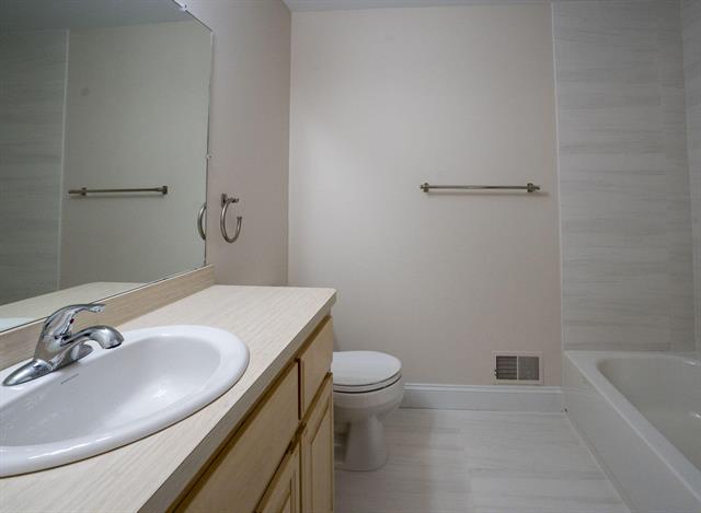 Builiding view eight for 16702 Dover, Northville, MI. 48168