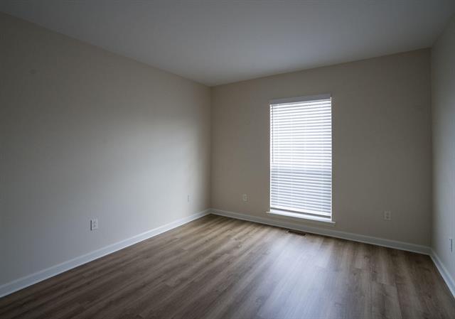 Builiding view five for 16702 Dover, Northville, MI. 48168