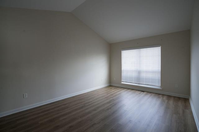 Builiding view six for 16702 Dover, Northville, MI. 48168