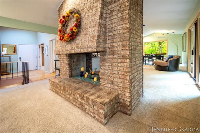 Builiding view eight for 7380 Leonard, Ada, MI. 49301