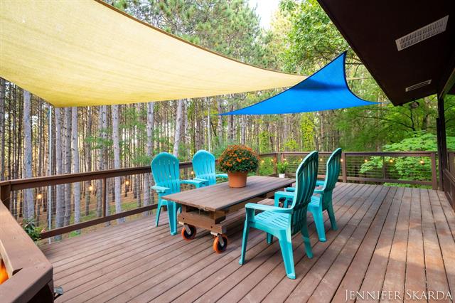 Builiding view forty six for 7380 Leonard, Ada, MI. 49301