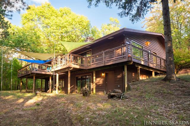 Builiding view forty three for 7380 Leonard, Ada, MI. 49301