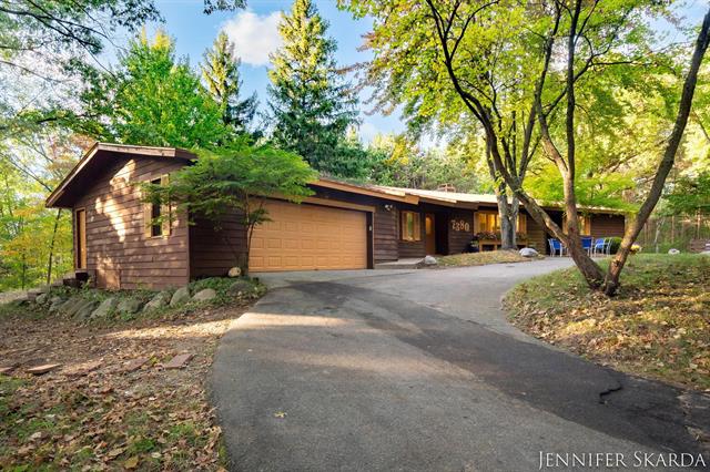 Builiding view four for 7380 Leonard, Ada, MI. 49301