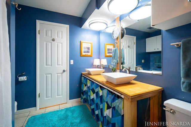 Builiding view thirty seven for 7380 Leonard, Ada, MI. 49301