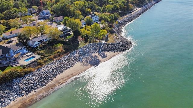 Builiding view forty five for 1407 Shore, New Buffalo, MI. 49117