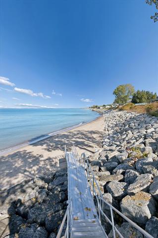 Builiding view forty one for 1407 Shore, New Buffalo, MI. 49117