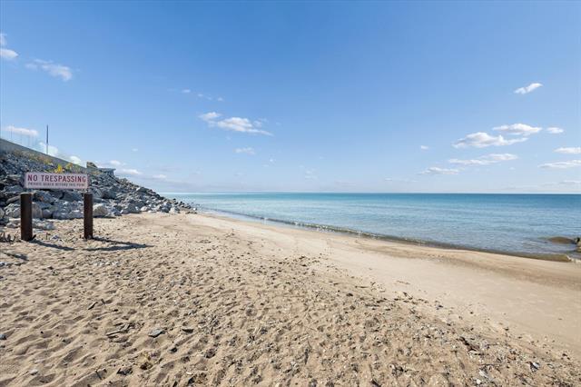 Builiding view forty for 1407 Shore, New Buffalo, MI. 49117