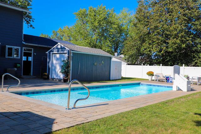 Builiding view seventy one for 1407 Shore, New Buffalo, MI. 49117