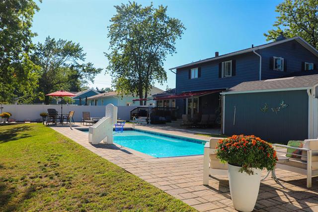 Builiding view seventy three for 1407 Shore, New Buffalo, MI. 49117