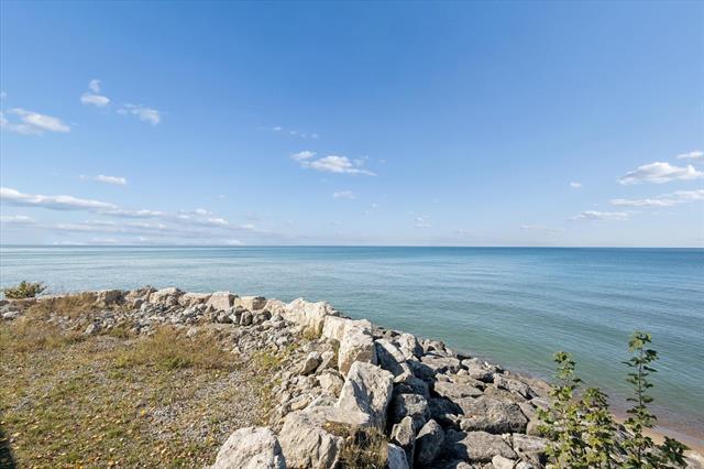 Builiding view thirty seven for 1407 Shore, New Buffalo, MI. 49117