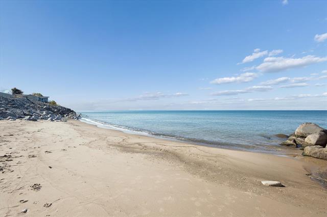 Builiding view thirty six for 1407 Shore, New Buffalo, MI. 49117