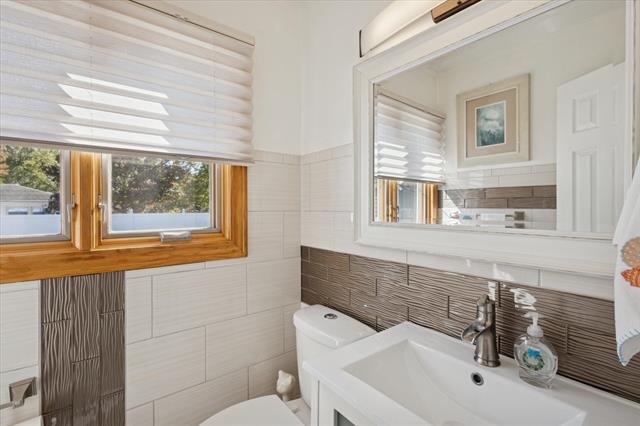 Builiding view twenty for 1407 Shore, New Buffalo, MI. 49117