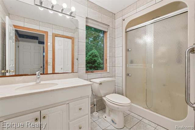 Builiding view fifty for 2670 Spring Grove, Brighton, MI. 48114