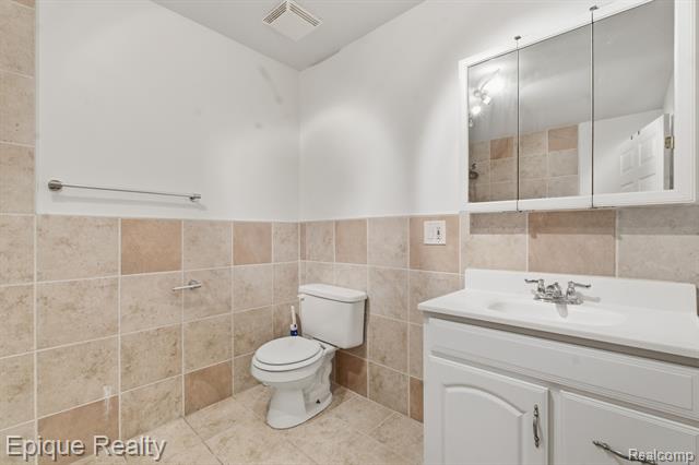 Builiding view sixty nine for 2670 Spring Grove, Brighton, MI. 48114