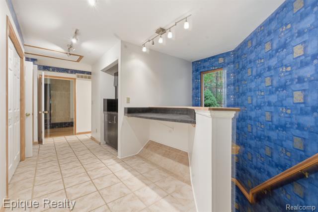 Builiding view thirty five for 2670 Spring Grove, Brighton, MI. 48114