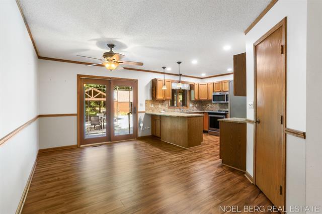 Builiding view fifteen for 15843 Brucker, Grand Haven, MI. 49417