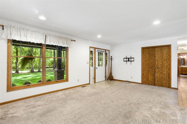 Builiding view nineteen for 15843 Brucker, Grand Haven, MI. 49417