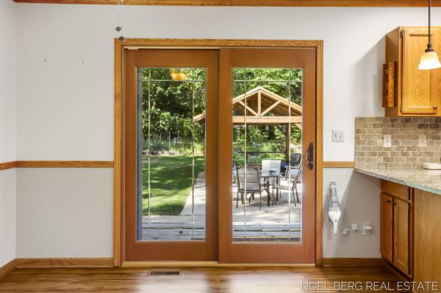 Builiding view sixteen for 15843 Brucker, Grand Haven, MI. 49417