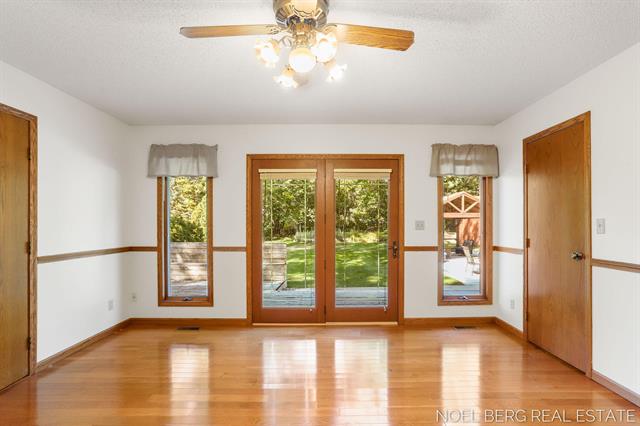 Builiding view twenty two for 15843 Brucker, Grand Haven, MI. 49417